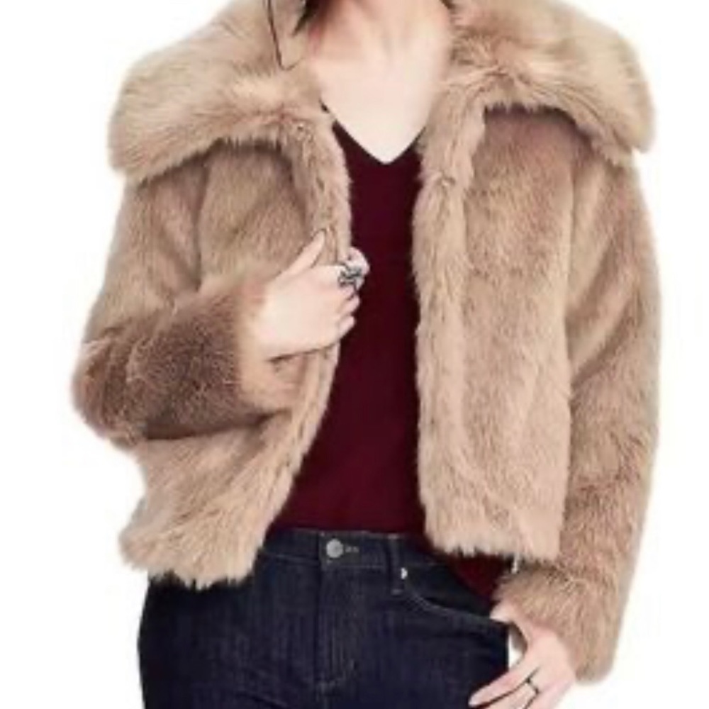 Banana Republic Coat. NWOT